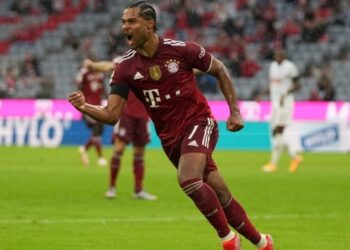 Bundesliga: Serge Gnabry strikes twice as Bayern Munich overcome Cologne; Union Berlin draw with Hoffenheim