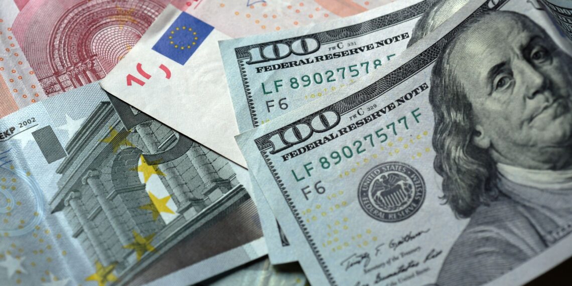 Curvas de rendimiento en la inversión del Bitcoin y el eurodólar