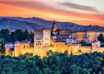 ¿Cuál es la ciudad más barata de Andalucía para viajar?