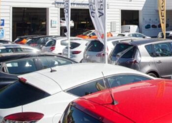 Consejos para reducir el costo de comprar y operar un automóvil