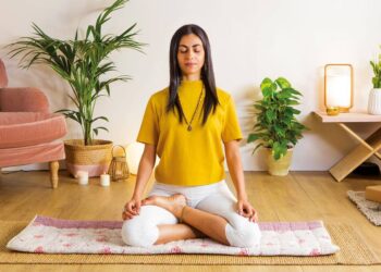 Practicar yoga