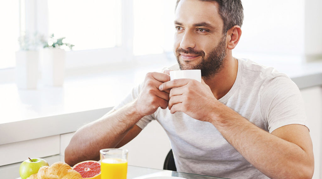 ¿Por qué no deberías saltarte el desayuno?