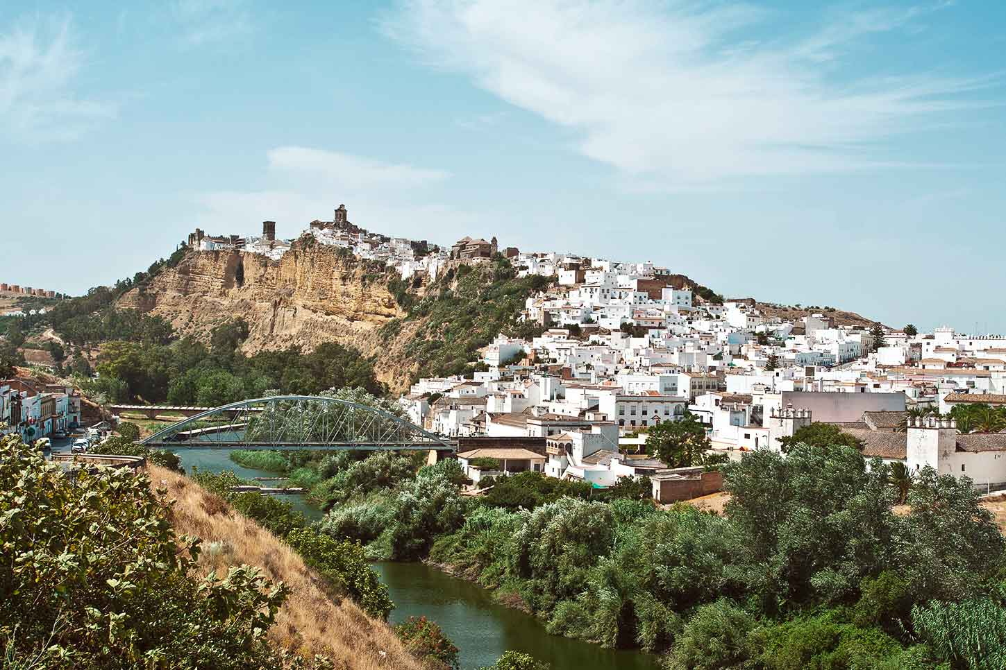 Descubre las mejores rutas turísticas en Andalucía