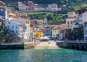 Descubre los pueblos con encanto en España: ¿cuáles visitar primero?