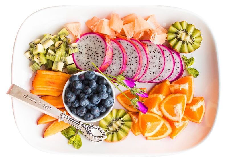Cenar solo fruta