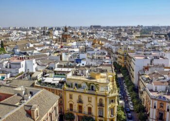 Los 10 Mejores Lugares para Disfrutar de una Auténtica Paella en Sevilla