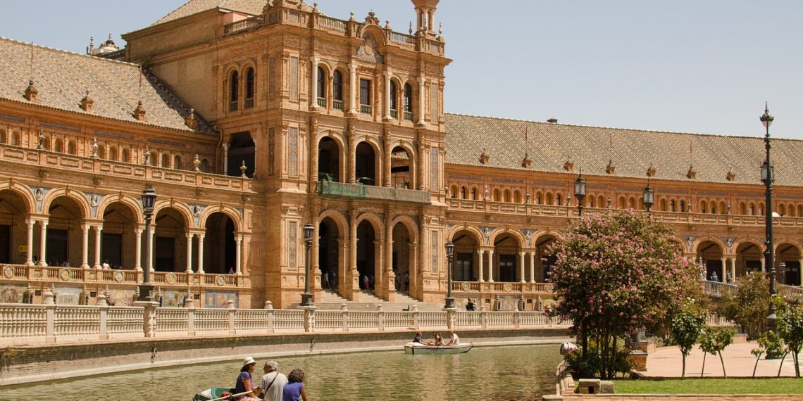 Descubre la Distancia Kilométrica Exacta entre Sevilla y Jávea: Tu Guía Completa de Viaje