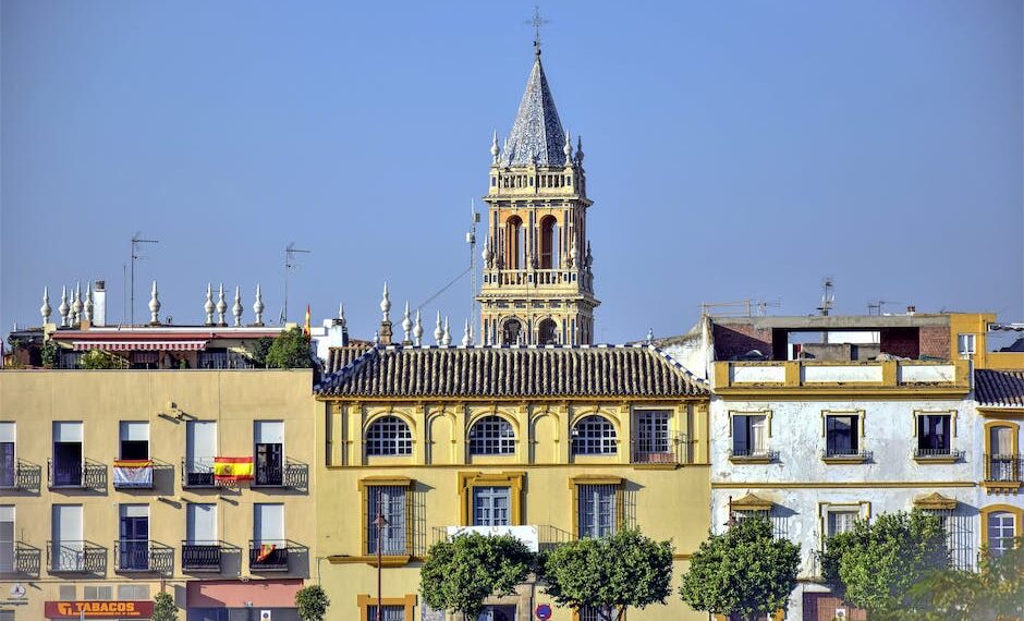 Los Mejores Lugares Donde Comer en Viapol Sevilla: Guía Gastronómica 2022