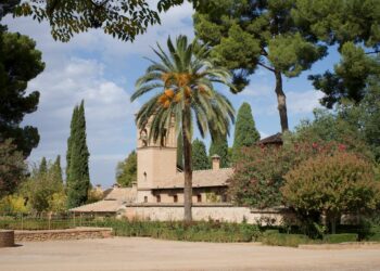 Guía Completa para Viajeros: Distancia entre Sevilla, Cordoba y Granada