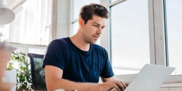 ¿Cuándo un error en el mostrador paraliza la oficina (y cómo solucionarlo)?